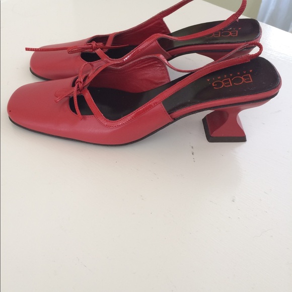 BCBG Max Azria pumps - Picture 2 of 4